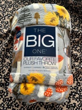 The Big One Plush Throw - Gray, Yellow & Orange Floral Mushroom Design